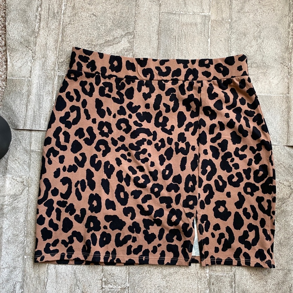Forever 21 Leopard Print Skirt Sz Medium